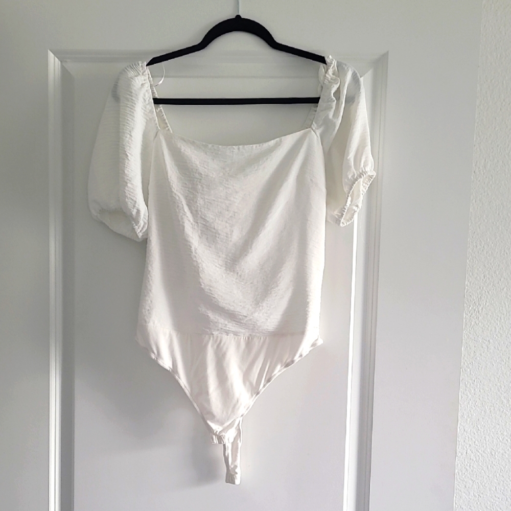 Elegant White Puff Sleeve Bodysuit